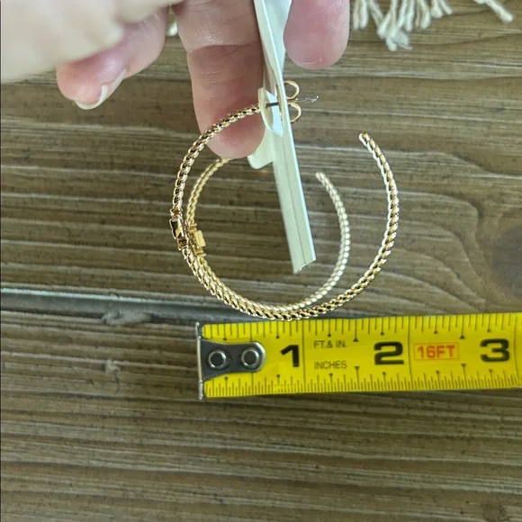 Tory Burch Gold Logo Textured Hoop Earrings - Picture 8 of 9